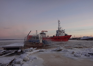 Vessel slipping even in cold weather!